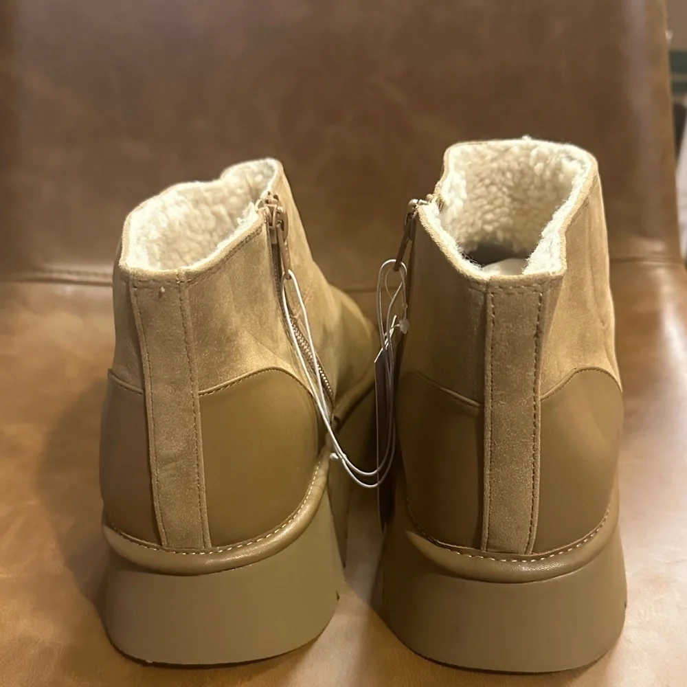 Wild Fable Women's Tan Platform Booties